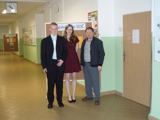 Medailisté KK SOČ 2015 s prof. Soukupem