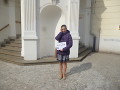 Bětka před školou