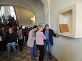 Pamětní místo B. Hrabala ve vestibulu školy