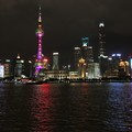 Letiště Pudong z Bundu (panorama Šanghaje)